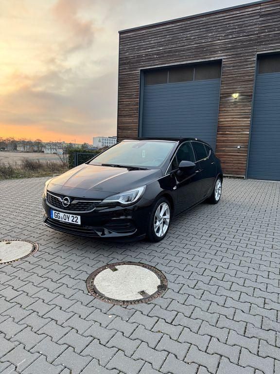 Schwarz Gebraucht 2020 Opel Astra GS Line Limousine | 15.500 € (Etwas zu teuer) - Bild 1/4