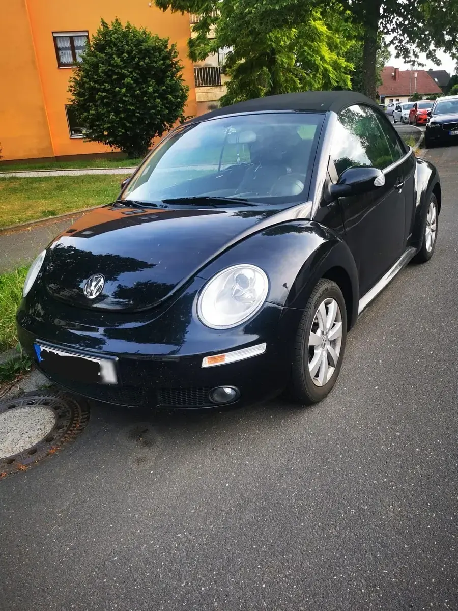 Gebraucht VW New Beetle 105 PS (77 kW) 2008 Schwarz Kleinwagen