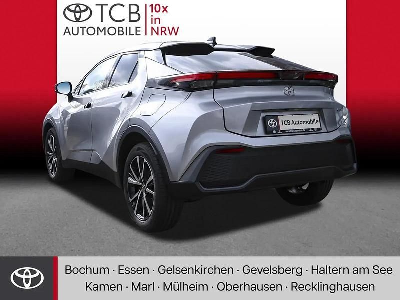 Neu Toyota C-HR Team 197 PS (144 kW) 2025 Silber SUV