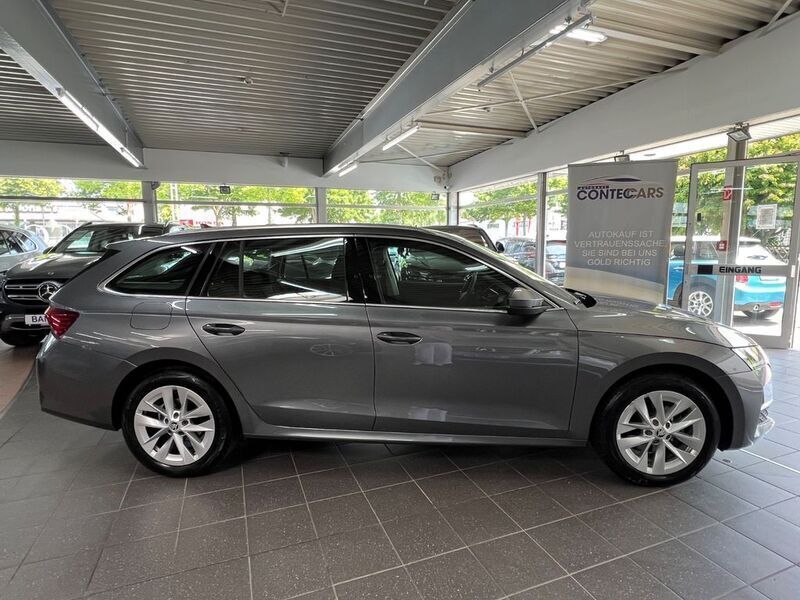 Graphitegrau Gebraucht 2024 Skoda Octavia Selection Kombi | 30.999 € (Superpreis) - Bild 1/4