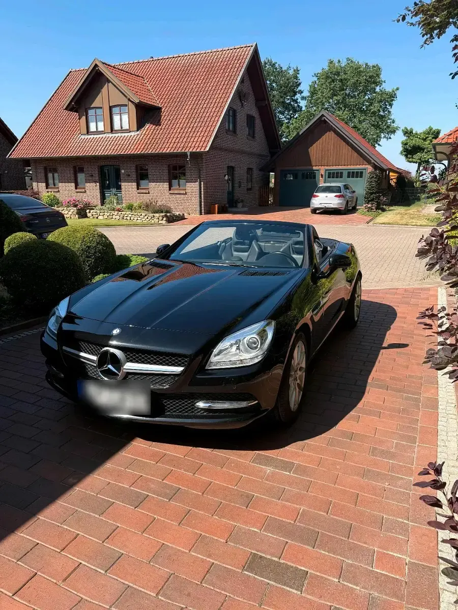 Gebraucht Mercedes SLK200 186 PS (136 kW) 2012 Schwarz Cabrio