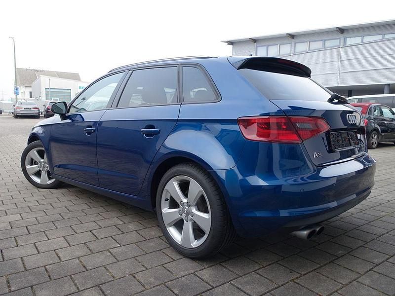 Gebraucht Audi A3 Ambition 179 PS (131 kW) 2015 Blau Limousine