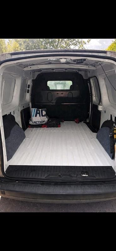 Gebraucht Renault Kangoo 44 kW (60 PS) 2013 Weiß Van / Kleinbus