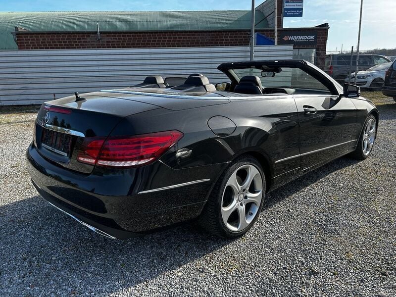 Gebraucht Mercedes E220 Avantgarde 170 PS (125 kW) 2016 Schwarz Cabrio