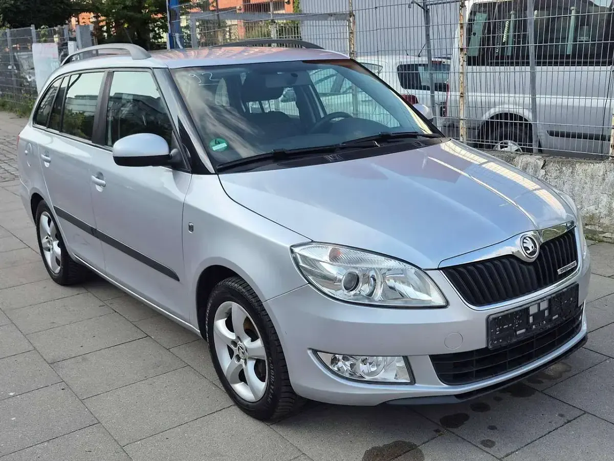 Gebraucht Skoda Fabia GreenLine 75 PS (55 kW) 2013 Brilliantsilber metallic Kombi