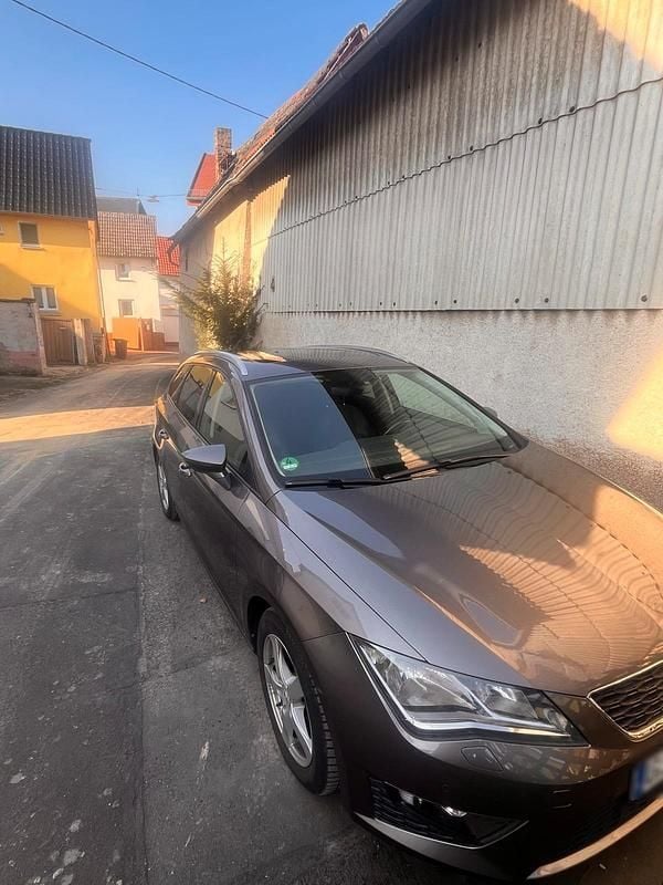 Gebraucht Seat Leon 150 PS (110 kW) 2016 Grau Kombi