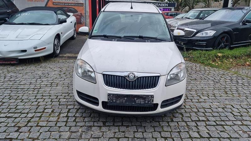 Gebraucht Skoda Roomster Style 69 PS (50 kW) 2008 Weiß Van / Kleinbus