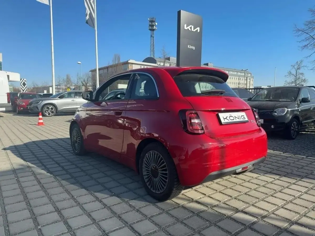 Gebraucht Fiat 500e Red 86 kW (118 PS) 2022 Rot by Kleinwagen