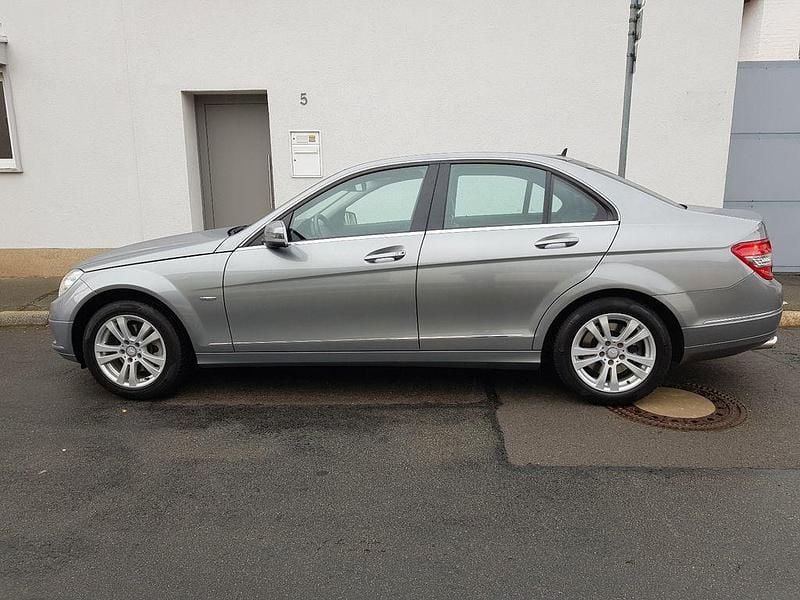 Grau Gebraucht 2009 Mercedes C250 Limousine | 6.500 € (Guter Preis) - Bild 1/4