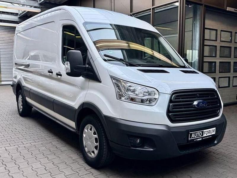 Second-hand Ford Transit 131 CP (96 kW) 2018 Alb Monovolum