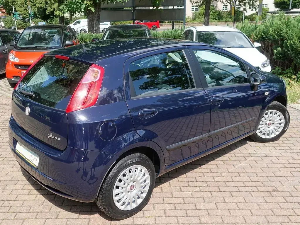 Gebraucht Fiat Punto Evo 95 PS (69 kW) 2009 Blau Kleinwagen