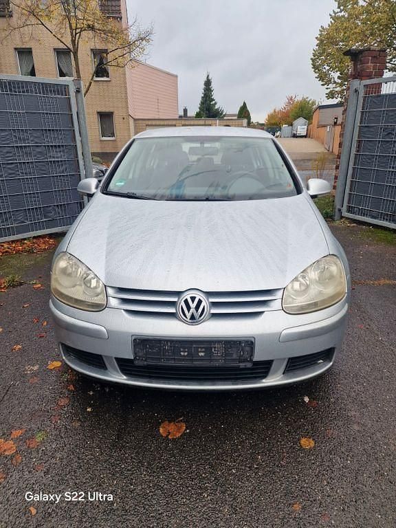 Grau Gebraucht 2005 VW Golf IV Comfortline Limousine | 1.550 € (Fairer Preis) - Bild 1/4