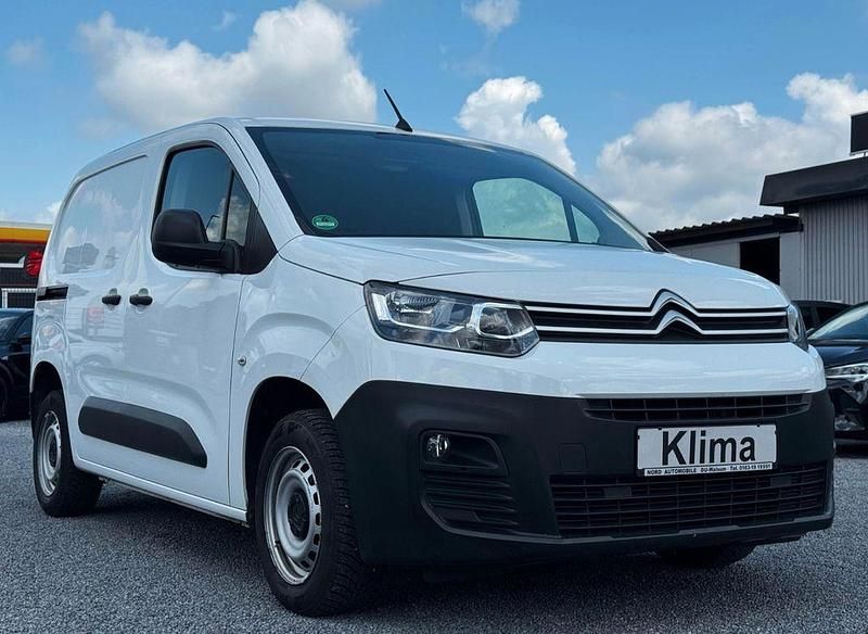 Weiß Gebraucht 2021 Citroën Berlingo Van / Kleinbus | 11.000 € (Fairer Preis) - Bild 1/4