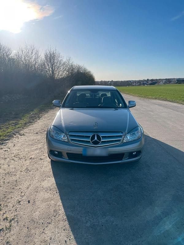 Gebraucht Mercedes C180 156 PS (114 kW) 2007 Silber Limousine