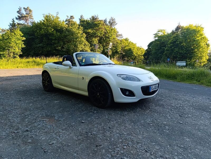 Weiß Gebraucht 2010 Mazda MX5 Cabrio | 7.500 € (Fairer Preis) - Bild 1/4