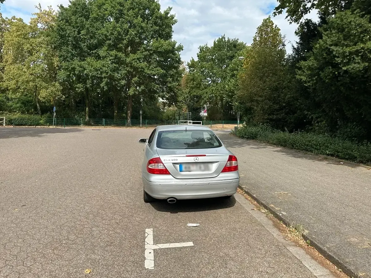 Gebraucht Mercedes CLK350 276 PS (202 kW) 2005 Silber Coupé