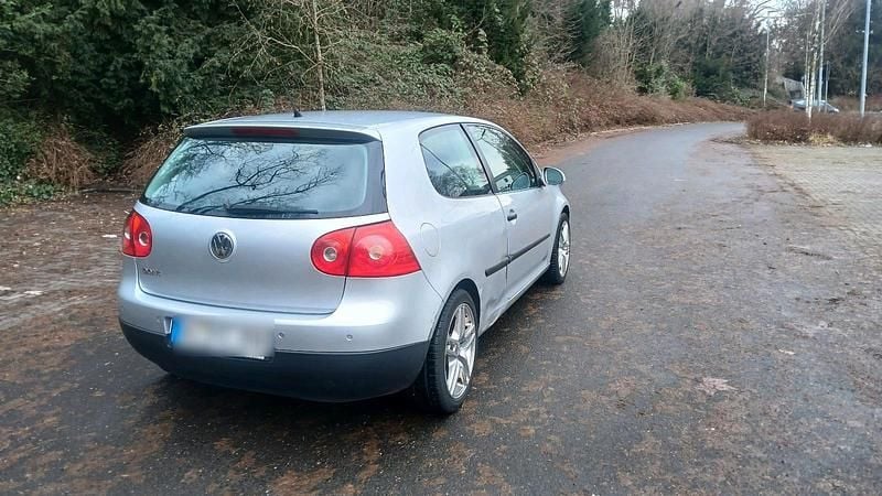 Gebraucht VW Golf 101 PS (74 kW) 2006 Silber Coupé