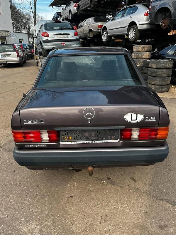 Gebraucht Mercedes 190 109 PS (80 kW) 1992 Limousine