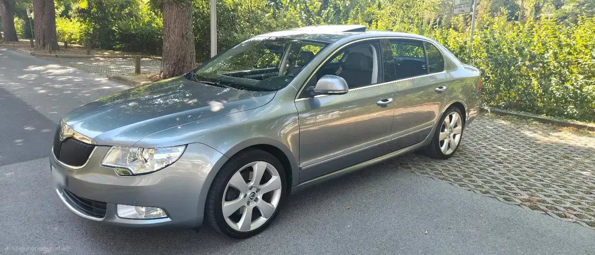 Gebraucht Skoda Superb Elegance 200 PS (147 kW) 2010 Silber Limousine