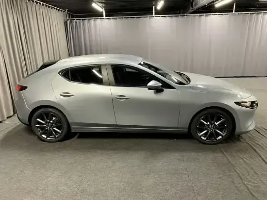 Second-hand Mazda 3 Selection 150 CP (110 kW) 2020 Argintiu Berlinǎ