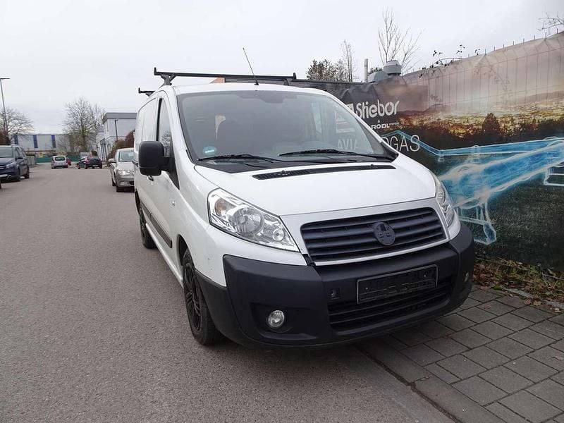 Gebraucht Fiat Scudo 128 PS (94 kW) 2014 Weiß Van