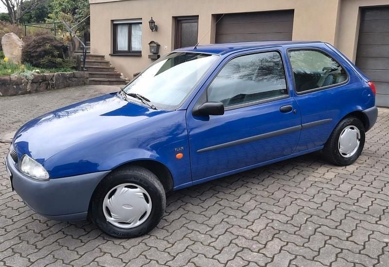 Gebraucht Ford Fiesta 50 PS (36 kW) 1997 Blau Kleinwagen