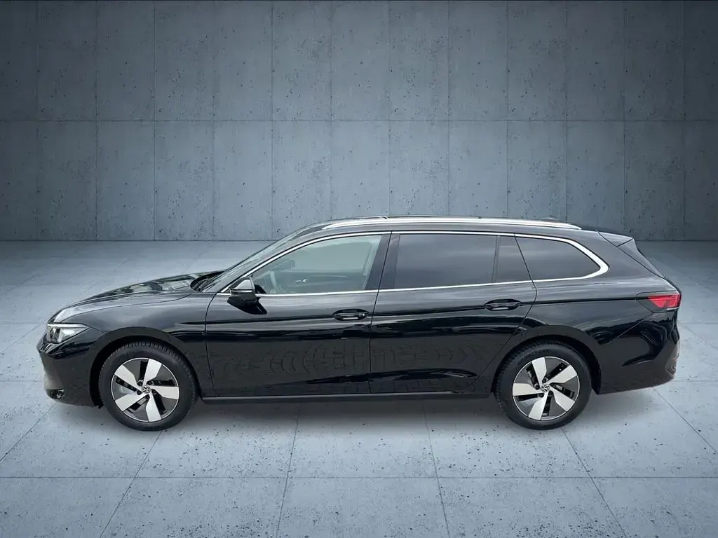 Gebraucht VW Passat Business 150 PS (110 kW) 2024 Schwarz Kombi