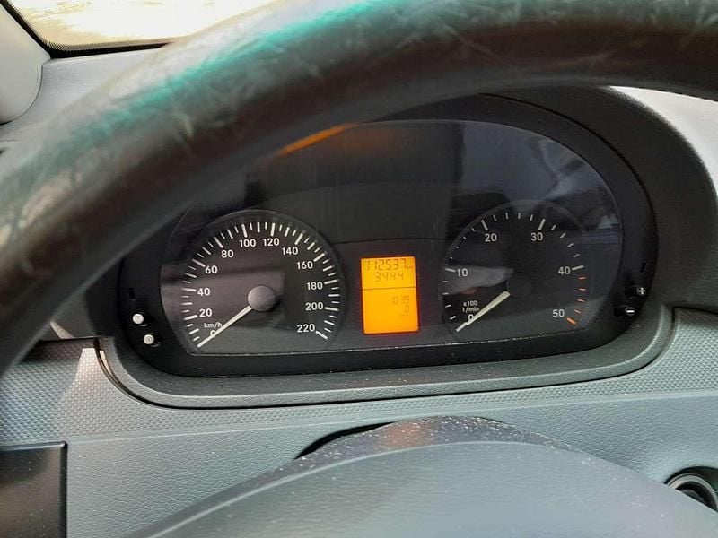 Grün Gebraucht 2009 Mercedes Vito Van / Kleinbus | 6.000 € (Guter Preis) - Bild 1/4