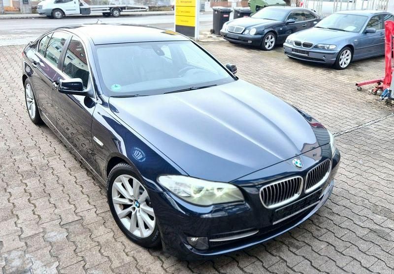 Gebraucht BMW 523 204 PS (150 kW) 2010 Blau Limousine