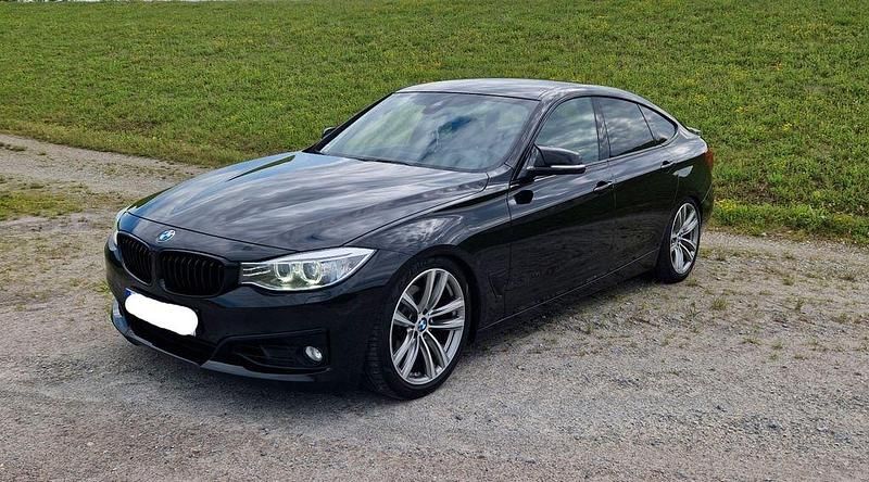Schwarz Gebraucht 2015 BMW 328 Shadowline Limousine | 15.999 € (Guter Preis) - Bild 1/4