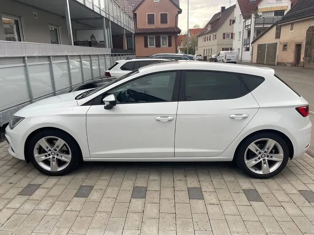 Gebraucht Seat Leon FR 179 PS (131 kW) 2018 Weiß Limousine
