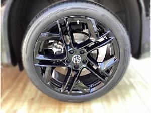 Neu VW Tayron R-line 150 PS (110 kW) 2026 Silber (oyster silver metallic) SUV
