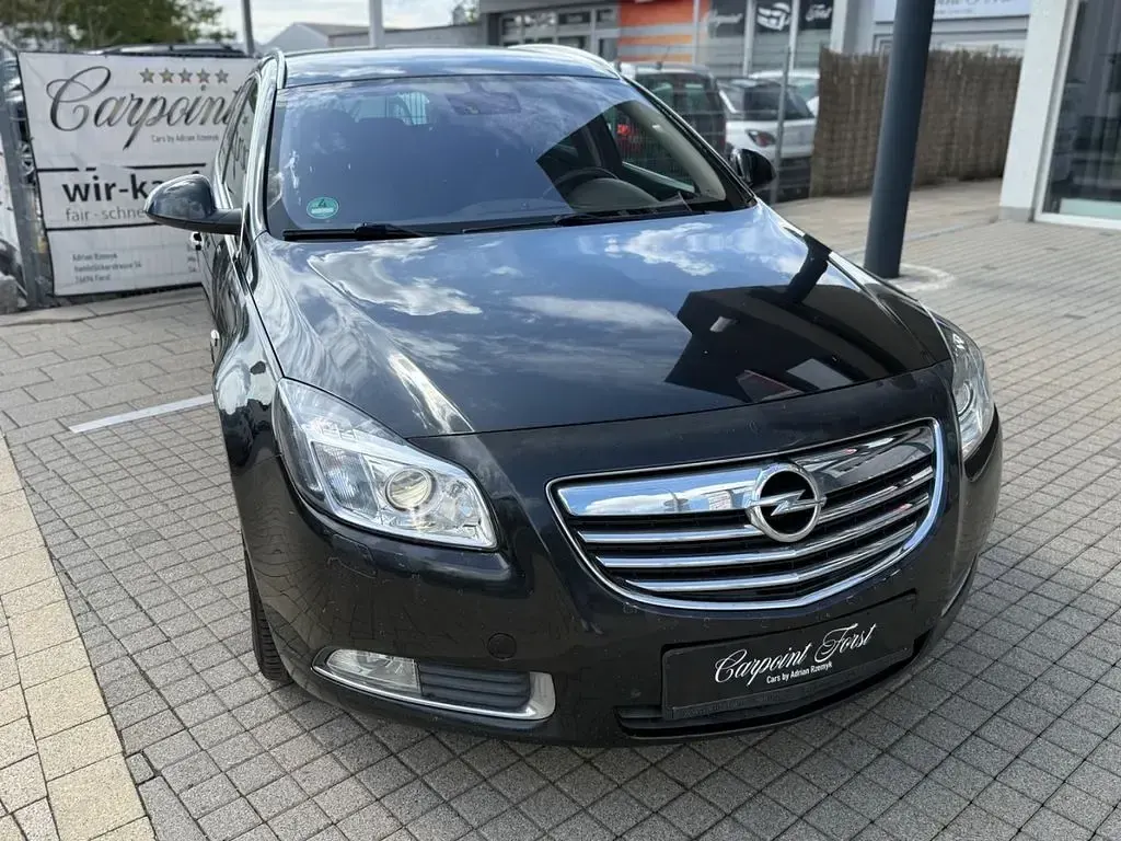 Gebraucht Opel Insignia 160 PS (117 kW) 2013 Schwarz Kombi
