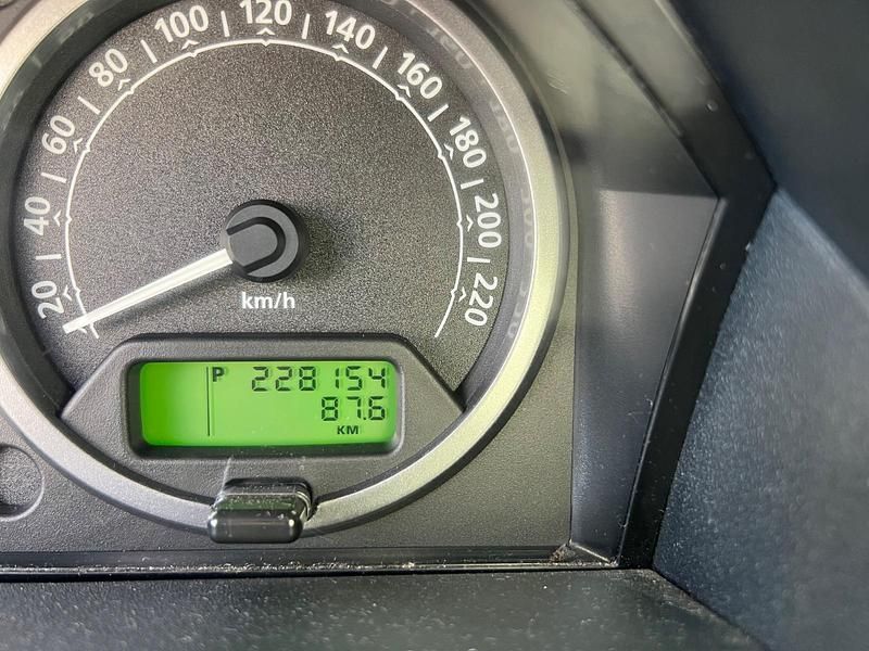 Gebraucht Land Rover Discovery 3 HSE 190 PS (139 kW) 2006 Silber SUV