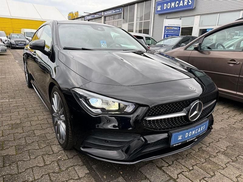 Gebraucht Mercedes CLA180 Shooting Brake AMG line 136 PS (100 kW) 2019 Schwarz Kombi