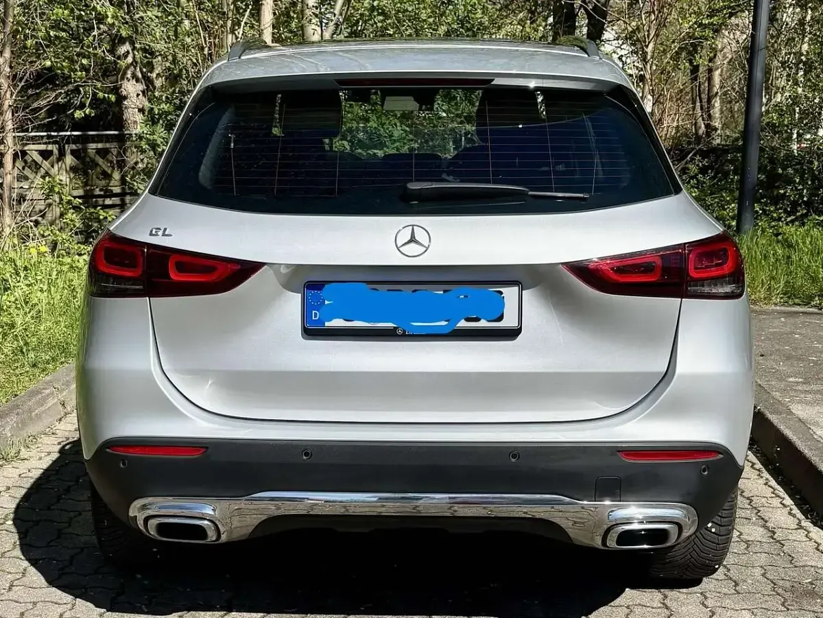 Gebraucht Mercedes GLA180 Progressive 136 PS (100 kW) 2021 Silber SUV