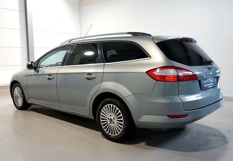 Gebraucht Ford Mondeo Titanium 140 PS (102 kW) 2008 Silber Limousine
