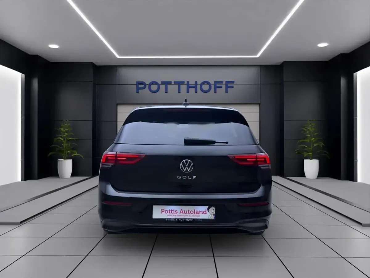 Gebraucht VW Golf VII United 116 PS (85 kW) 2021 Schwarz Kleinwagen