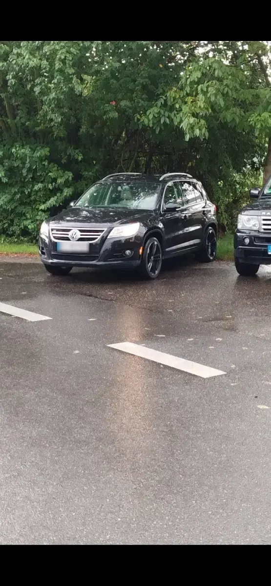 Gebraucht VW Tiguan Edition 200 PS (147 kW) 2010 Schwarz SUV