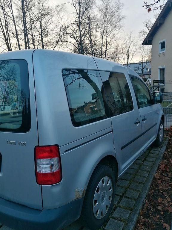 Gebraucht VW Caddy Life 105 PS (77 kW) 2009 Silber Van / Kleinbus