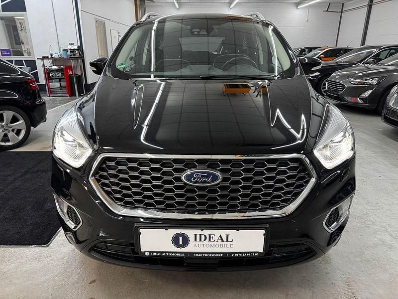 Gebraucht Ford Kuga Vignale 179 PS (131 kW) 2018 Iridiumschwarz metallic SUV