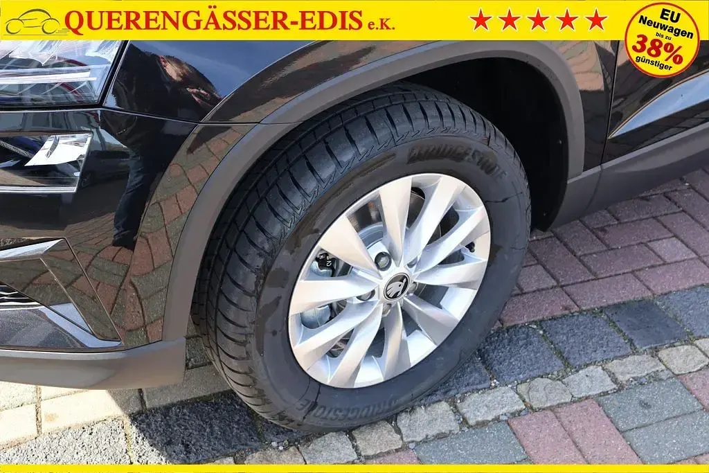 Neu Skoda Karoq Classic 150 PS (110 kW) 2026 Black magic SUV