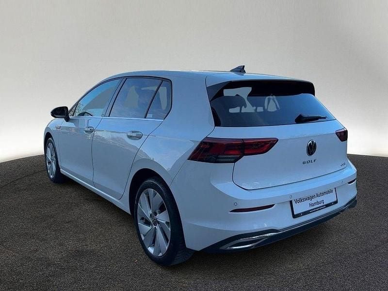 Gebraucht VW Golf VIII Style 131 PS (96 kW) 2024 Weiß Limousine