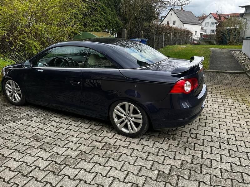Gebraucht VW Eos 150 PS (110 kW) 2006 Blau Cabrio