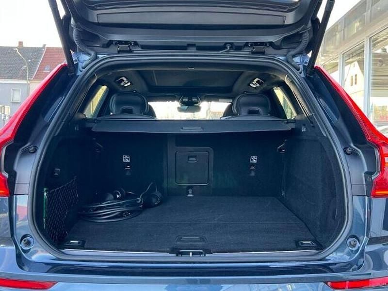 Gebraucht Volvo XC60 Plus 398 PS (292 kW) 2025 Blau SUV