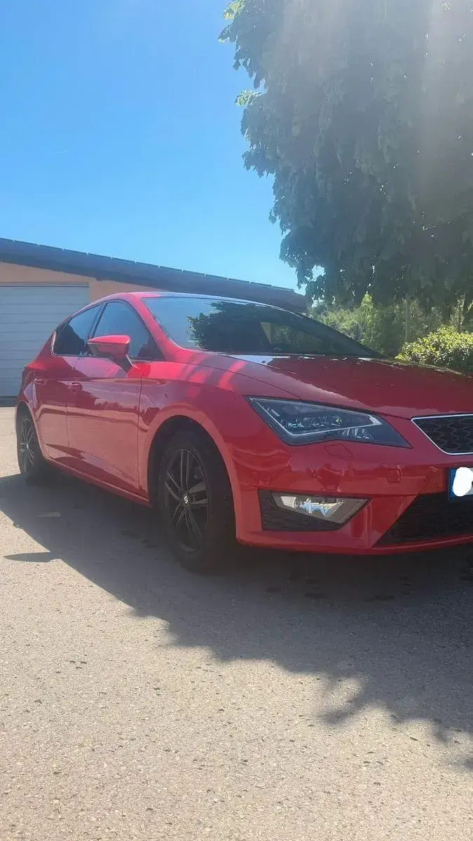 Gebraucht Seat Leon FR 125 PS (91 kW) 2015 Rot Limousine