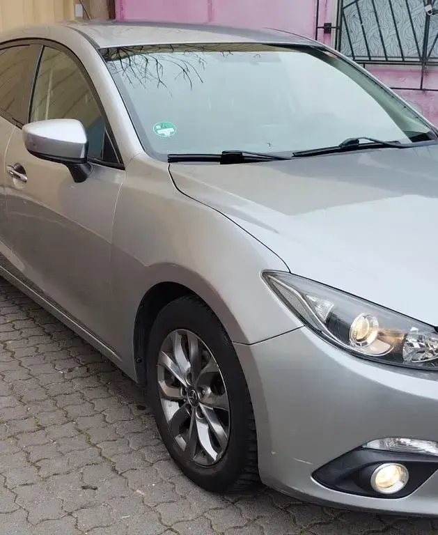 Gebraucht Mazda 3 120 PS (88 kW) 2015 Silber Limousine