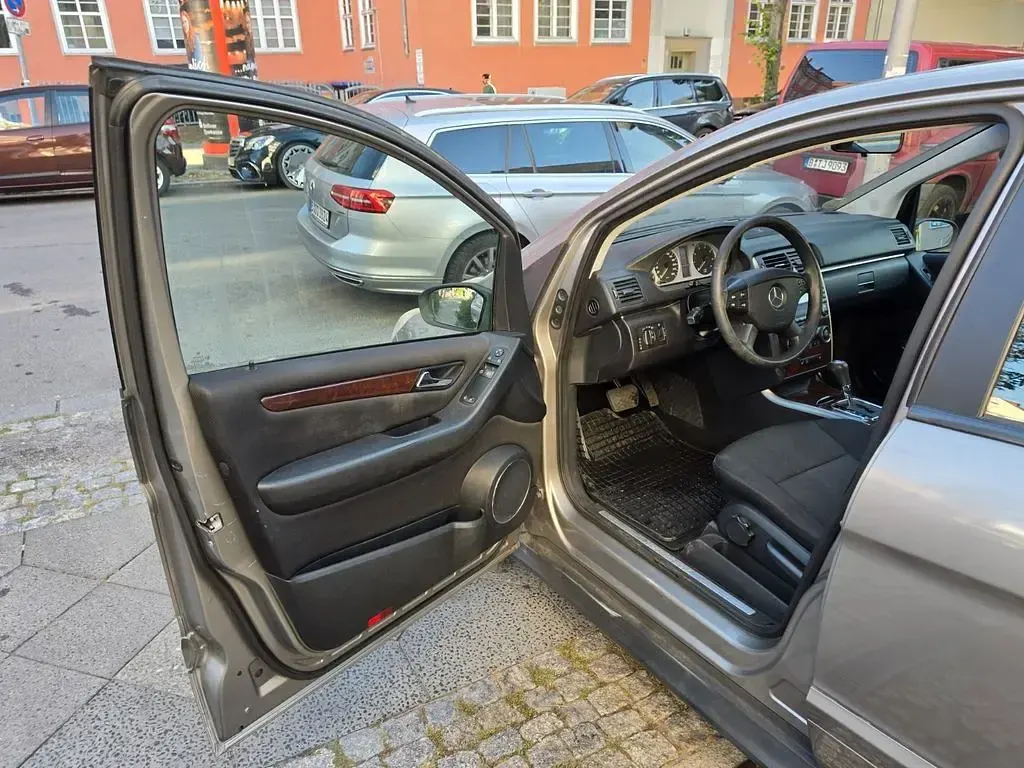 Gebraucht Mercedes B150 95 PS (69 kW) 2006 Grau Van / Kleinbus