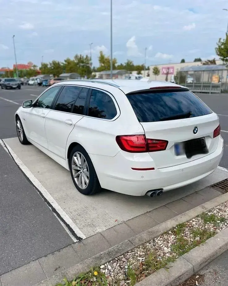 Second-hand BMW 520 184 CP (135 kW) 2012 Alb Break