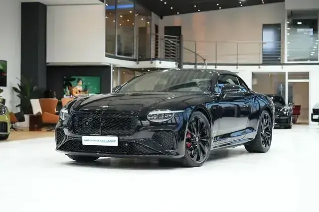 Second-hand Bentley Continental 680 CP (500 kW) 2025 Negru Cabrio